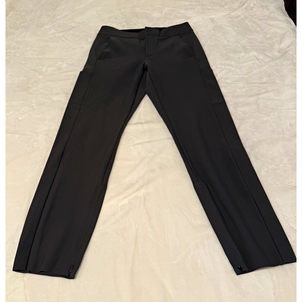 Athleta Women’s Black Solid Straight Leg Pants Zip Closure Pockets Size 4